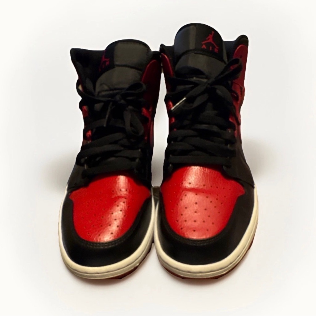 Men's High-Top Basketball Sneakers In Black And Red